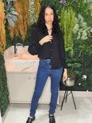 BLUSA CREPE GGT DET GOLA COM PREGAS FRENTE